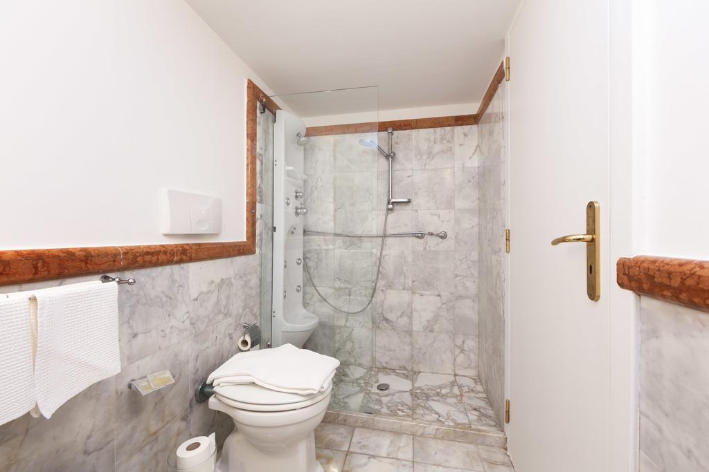 B&B Corte Dei Taralli Лече Стая снимка